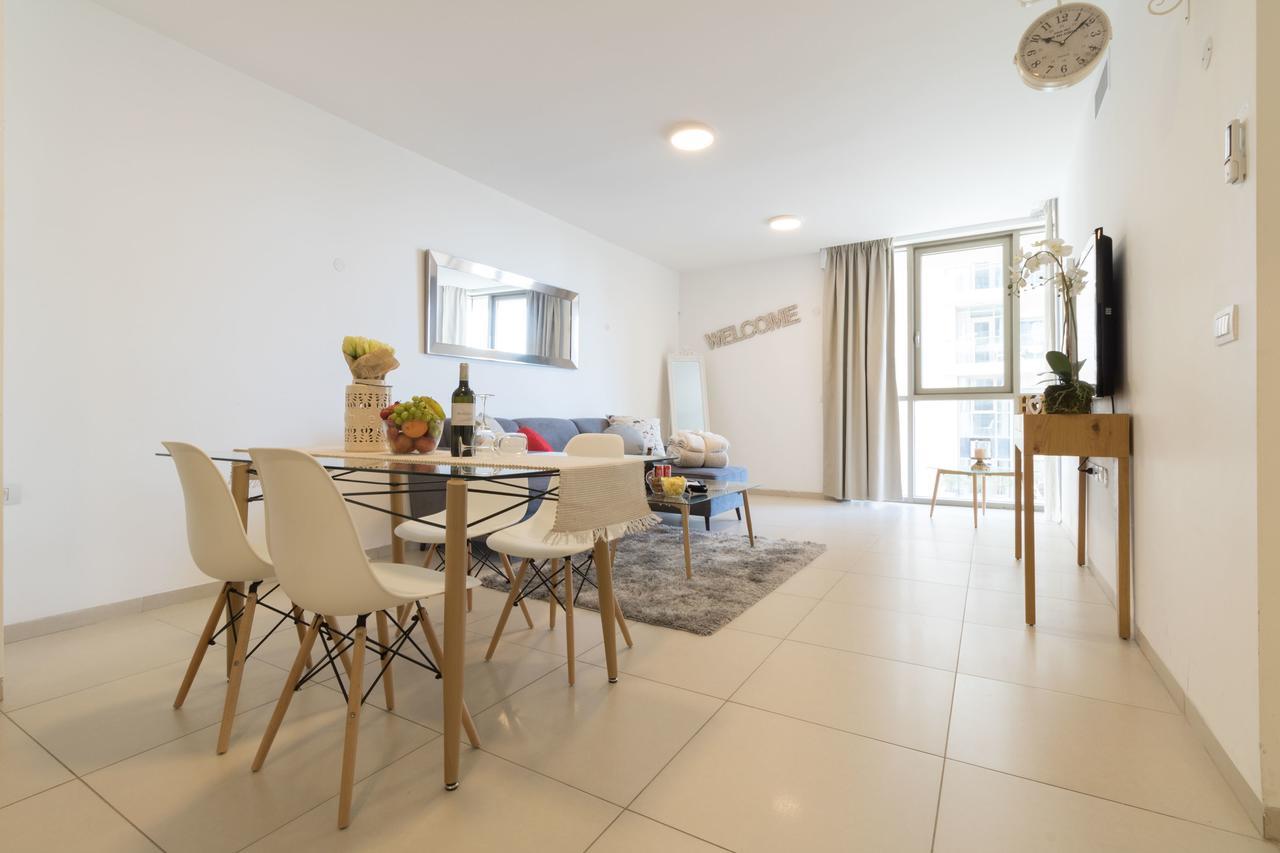 Luxury One-Bedroom Apartment/Parking In City Center Jerusalem Exteriör bild