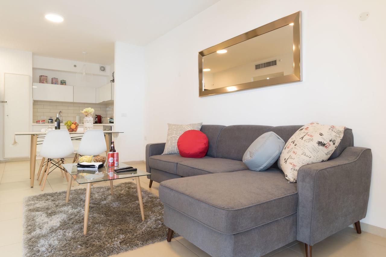 Luxury One-Bedroom Apartment/Parking In City Center Jerusalem Exteriör bild