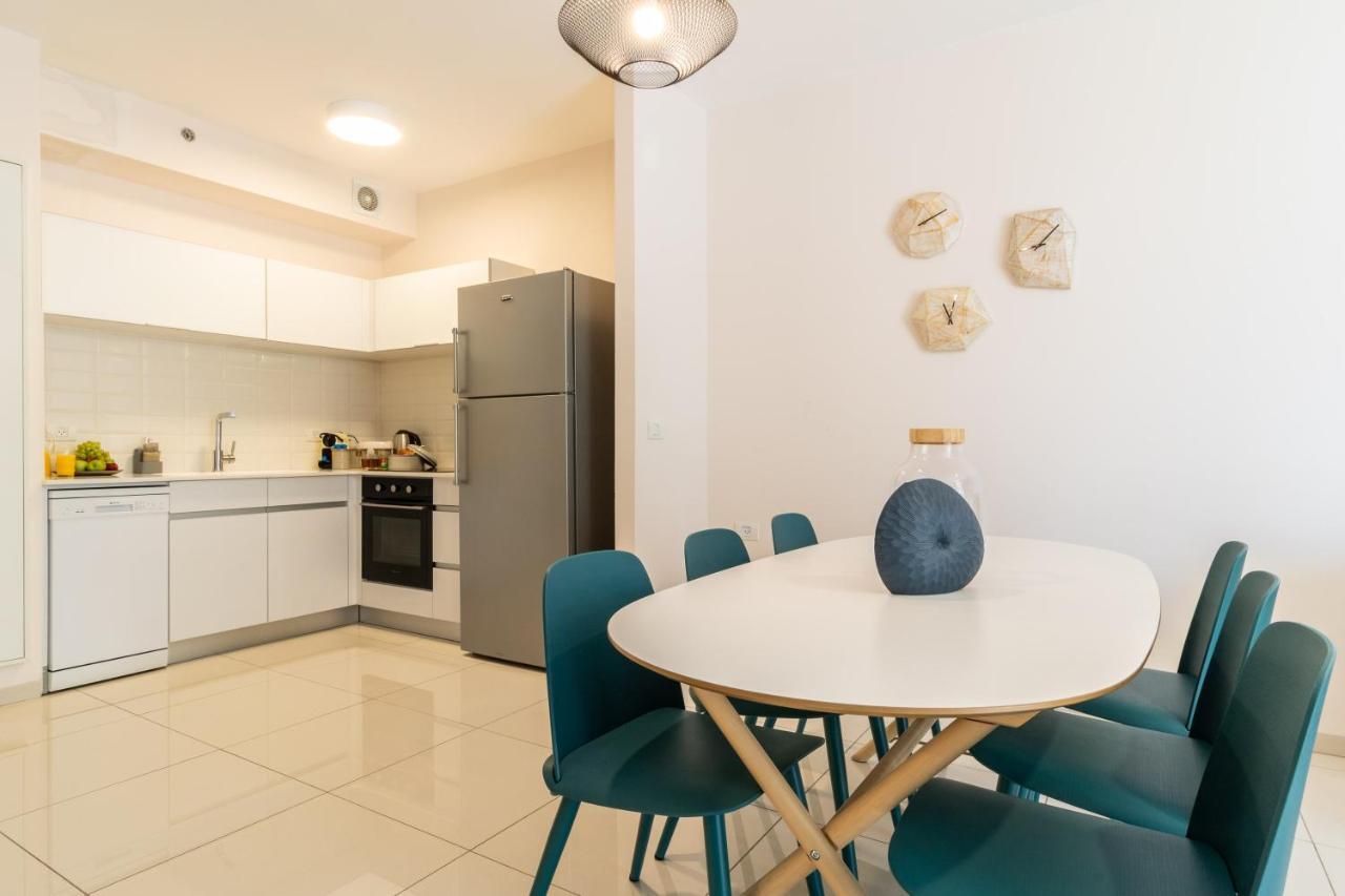 Luxury One-Bedroom Apartment/Parking In City Center Jerusalem Exteriör bild