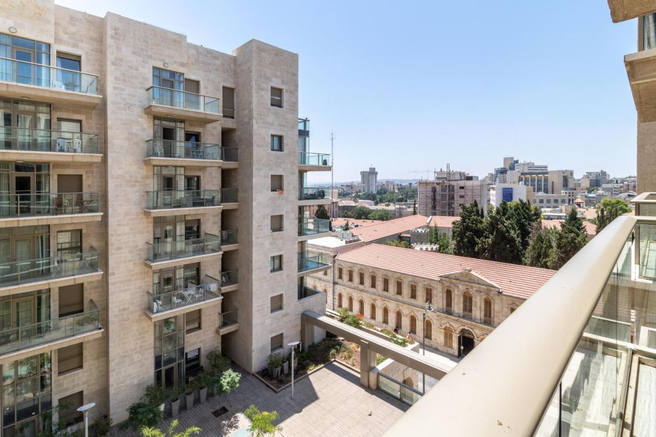 Luxury One-Bedroom Apartment/Parking In City Center Jerusalem Exteriör bild